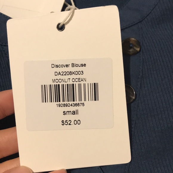 Downeast blue blouse - Picture 4 of 7